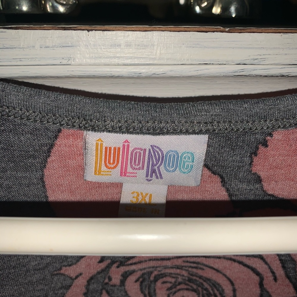 Lularoe Randy tee - Picture 3 of 3